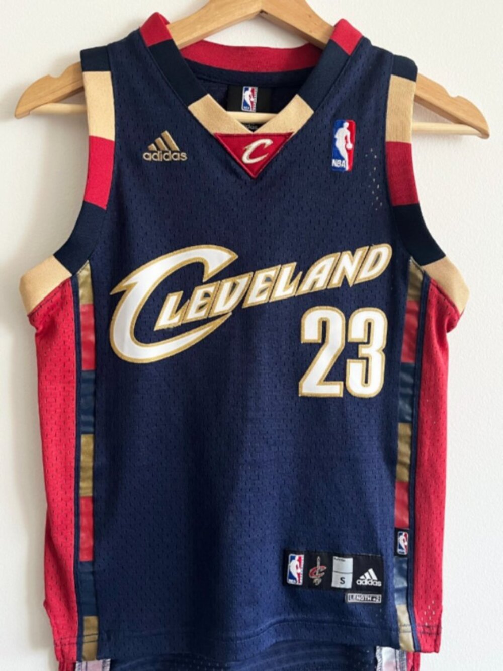 LeBron James Cleveland Cavaliers #23 adidas Swingman NBA Jersey Sz S +2 Length